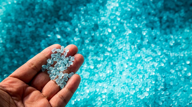 229.000 τόνοι πλαστικά καταλήγουν ετησίως στη Μεσόγειο Θάλασσα Title